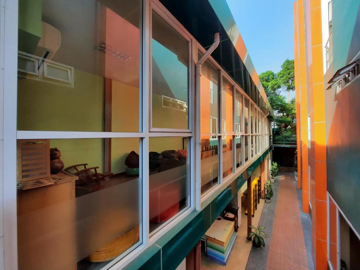 Sp Park Thaphra Hotel Bangkok Luaran gambar